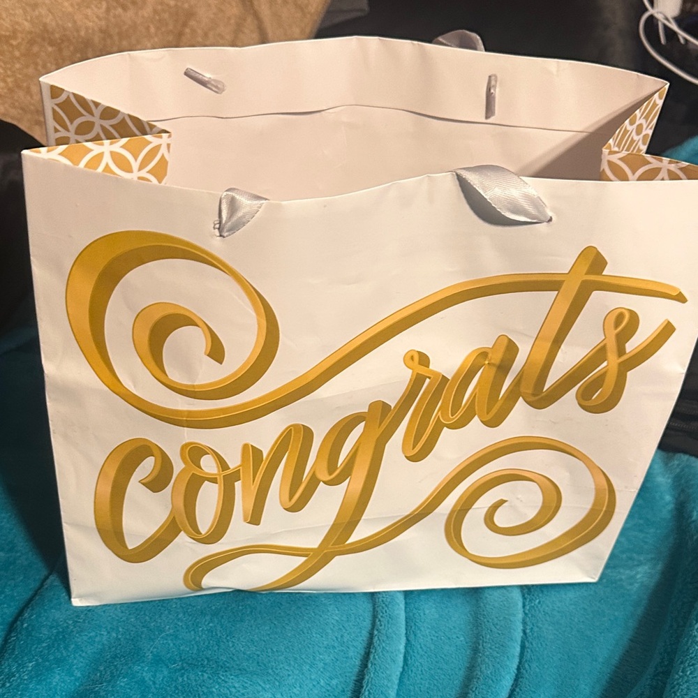 Elegant White and Gold Congrats Gift Bag
